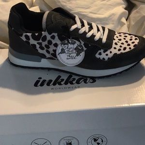 Inkkas Snow Leopard Joggers